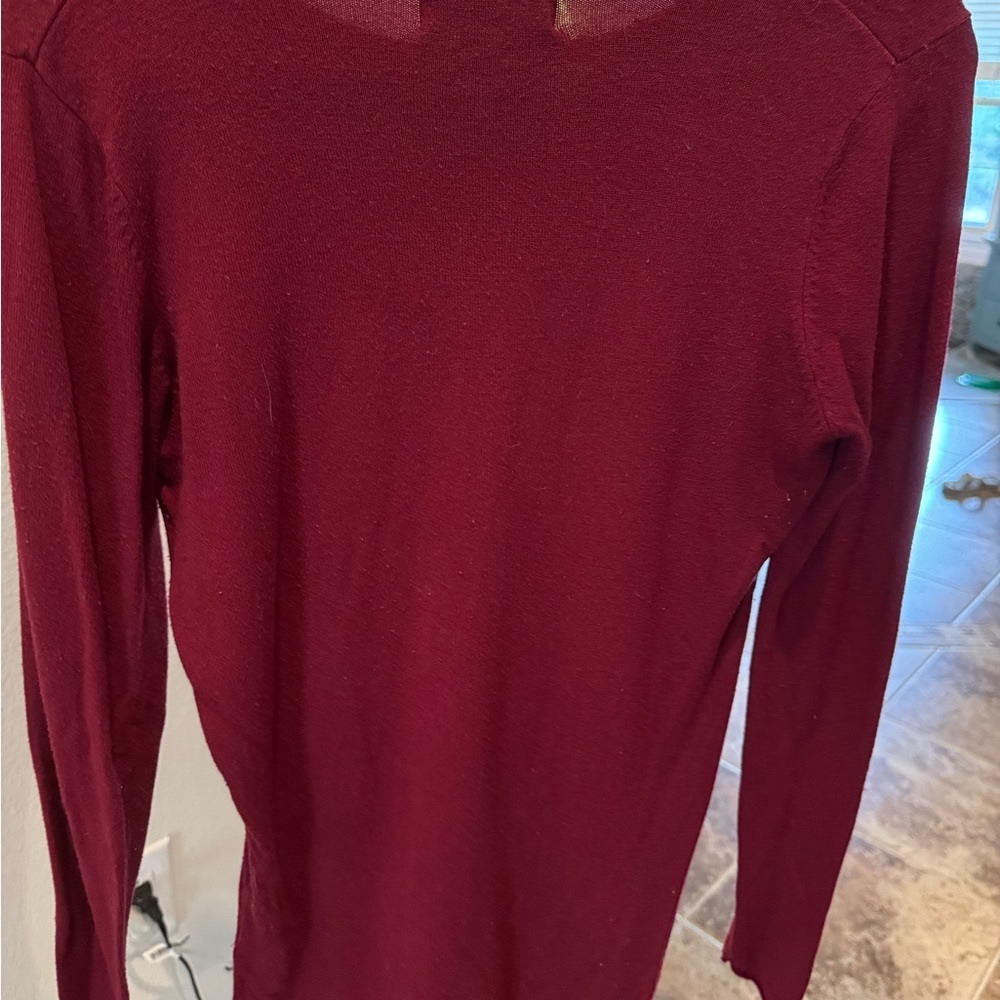 Elegant Burgundy Crew Neck Sweater - Picture 4 of 7